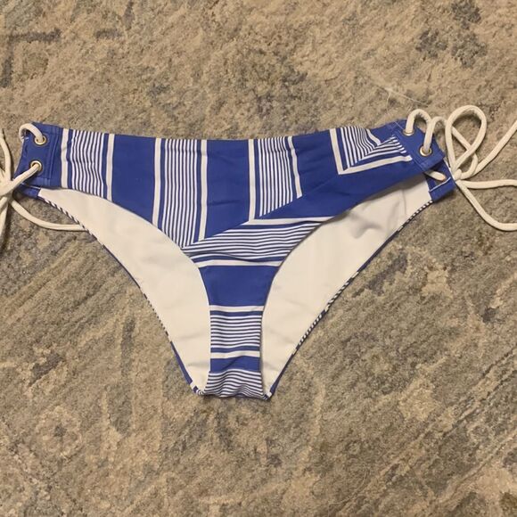 New. Lovers + Friends Sailor stripe bikini set. M-bottom/L-top. NWT - Picture 7 of 16